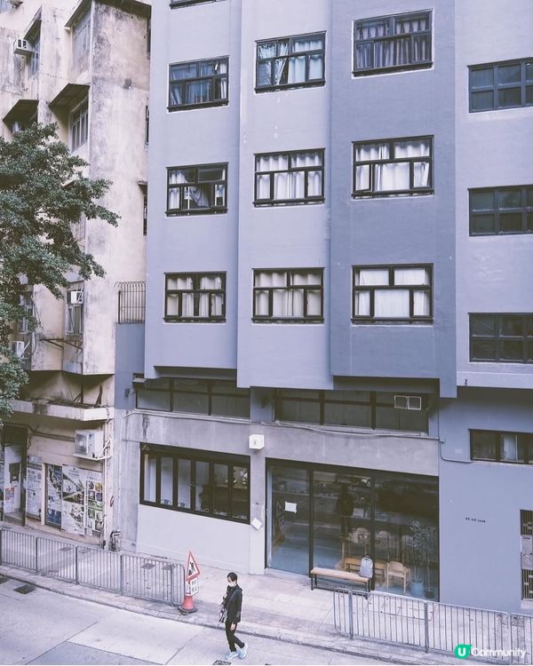 Spacious cafe near HKU