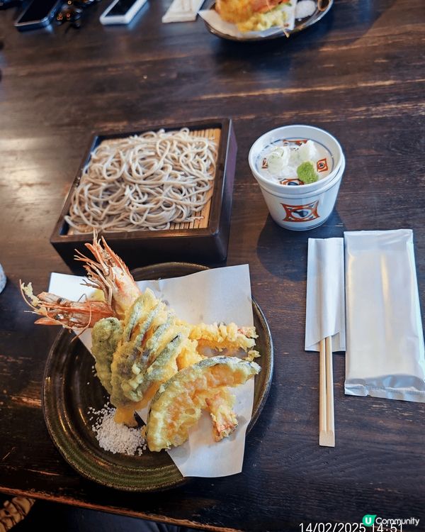 我介紹輕井澤的川上庵，這裡的蕎麥麵，炸蝦非常之好味。環境舒適...