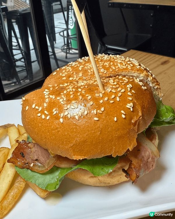 銅鑼灣巨大漢堡包，滋味無窮，環境chill到爆💥