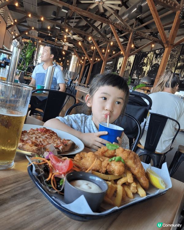 2022年去了澳洲黃金海岸，開恩茲和布里斯班，天氣非常晴朗，...