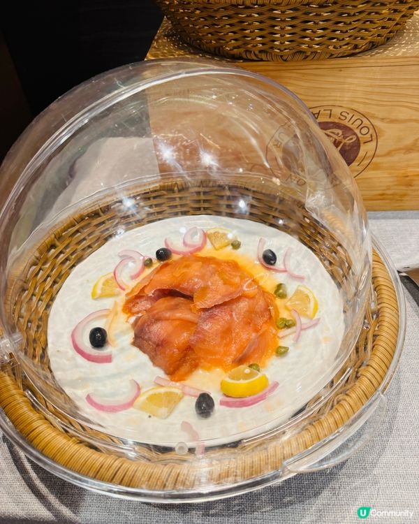 $99 酒店半自助餐有蝦有三文魚有青口😻