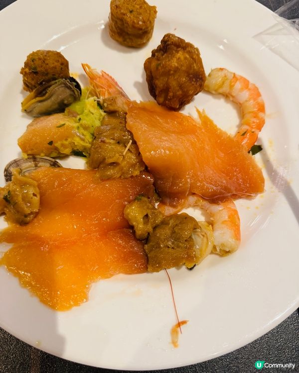 $99 酒店半自助餐有蝦有三文魚有青口😻