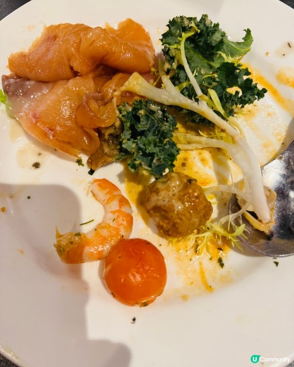 $99 酒店半自助餐有蝦有三文魚有青口😻