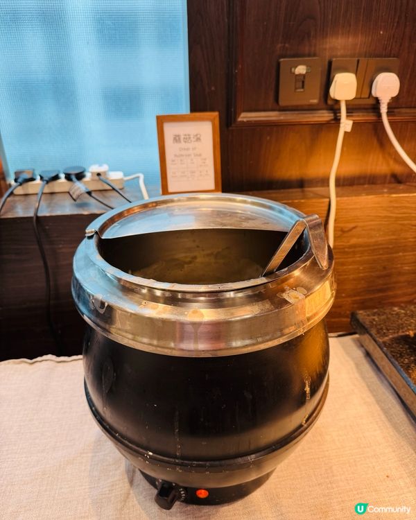 $99 酒店半自助餐有蝦有三文魚有青口😻