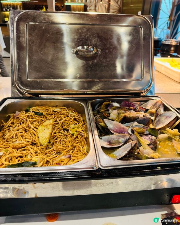 $99 酒店半自助餐有蝦有三文魚有青口😻