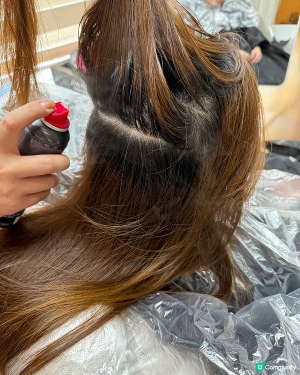 深圳染髮坐按摩椅舒服到訓著😴