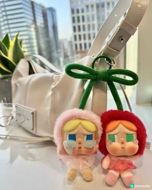 喺Pop Mart店見到佢，貨架上滿滿嘅哭娃，心都癢晒，差啲...