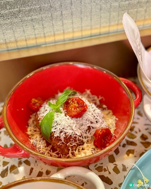 灣仔新開米芝蓮🍕  打卡必食意式薄餅 🇮🇹