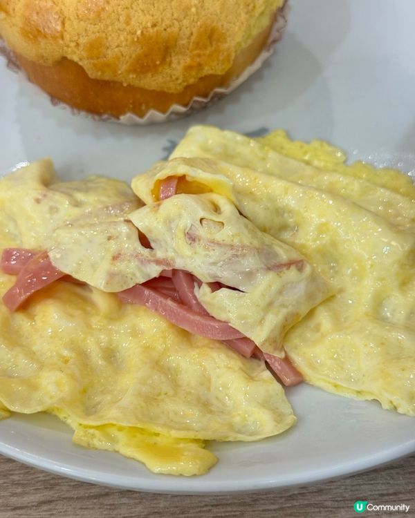 蘇哥清湯腩晚餐😋  雞扒腸仔飯配可樂，正！