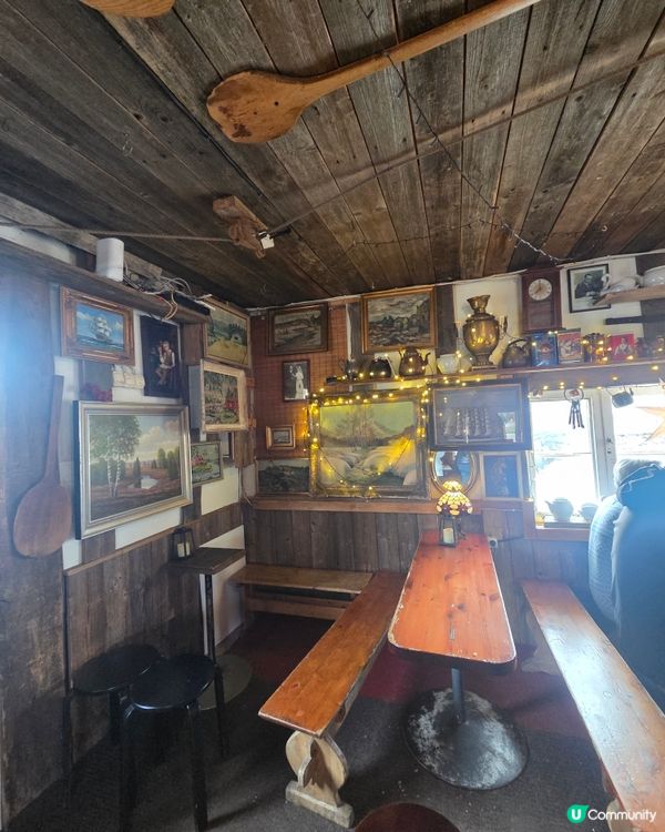 ## ☕ 懷舊咖啡店，室內香氣撲鼻！