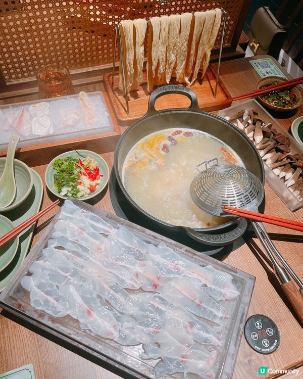 深圳脆鯇火鍋🍲！巨無霸生蠔🦪+魚肚脆到彈！食材新鮮又乾淨🫶🏻