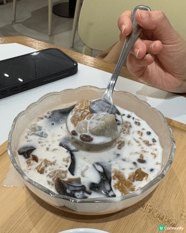 呢間係大圍既甜品店好高質，每款都係4x-5x。大份好食！超級...