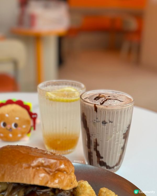 ‼️屯門必食🍔鵝肝漢堡配薯寶😋