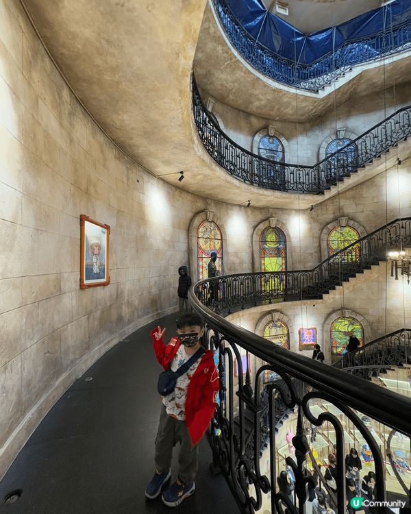 黎到越南峴港巴馬山 梗係要拜訪一下popmart城堡 古堡咁...