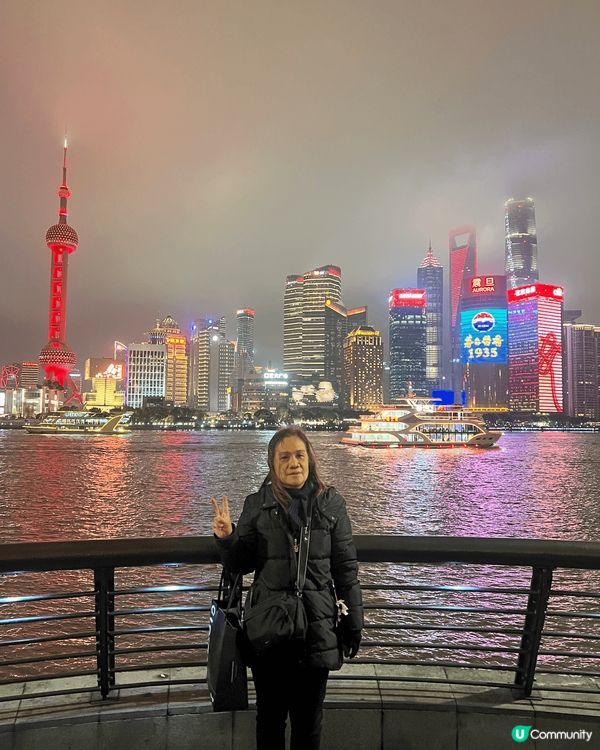 上海好多打卡景點都好靚，覺得新年其實真係好值得大家去，又有燈...