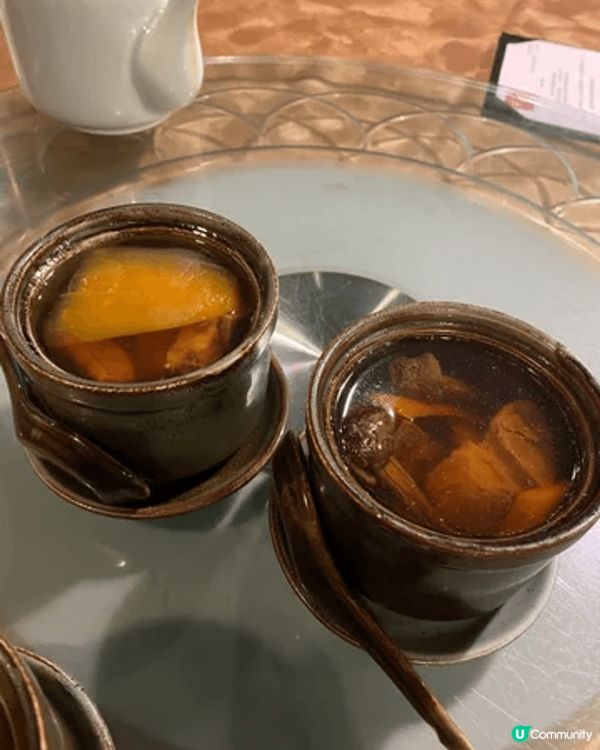 最近去咗榮哥廚房私房菜同阿媽慶祝生日響度食嘢好舒服。阿媽好滿...