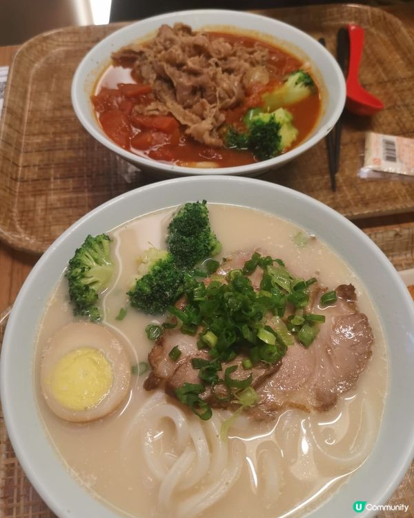香港人都會食嘅food court,大家可以揀自己鍾意食嘅嘢...