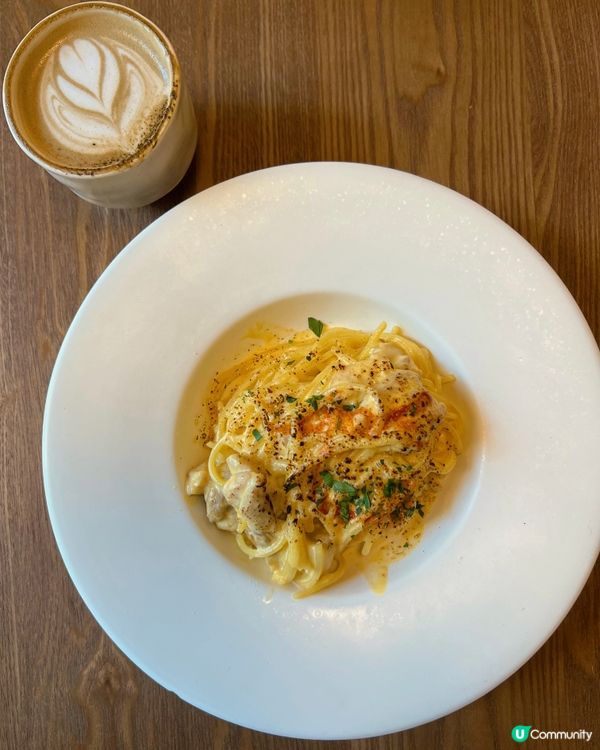 中環好chill嘅咖啡店☕️  荷李活道木系咖啡店