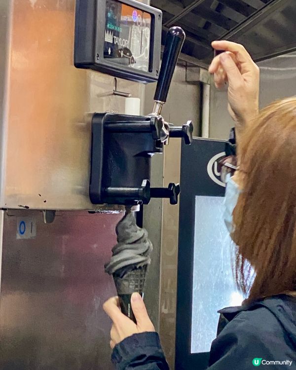 ✨香港🇭🇰-⚠️💬人氣特濃黑芝麻雪糕⁉️💢竟它更好食⁉️📍暖心芝作