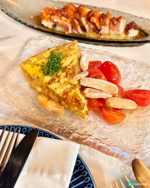 上環西班牙菜小店，非常熱鬧