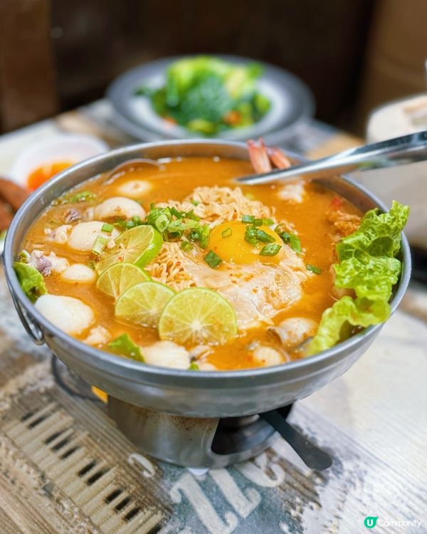 銅鑼灣泰國菜之旅 🇹🇭😋好味道！必食海鮮媽媽麵！椰汁雞湯！