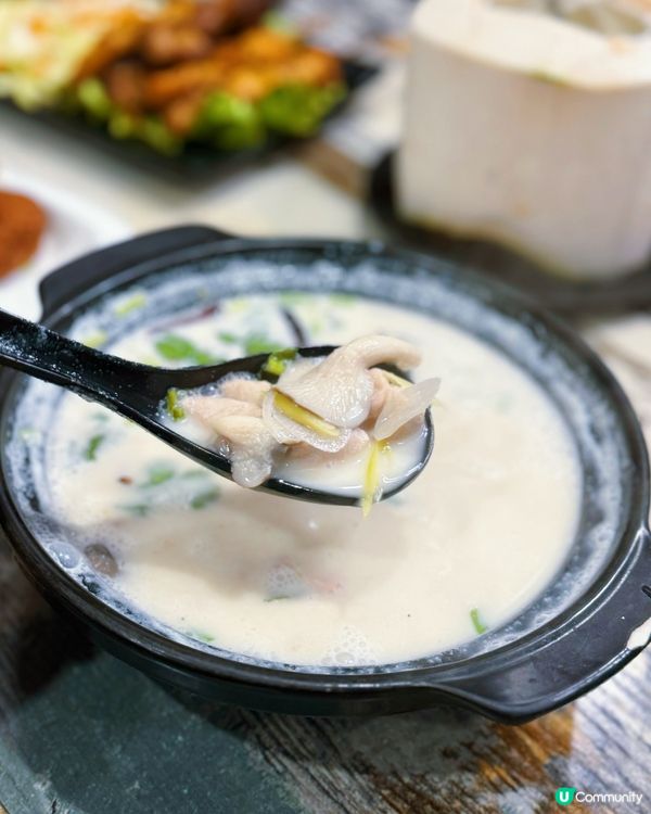 銅鑼灣泰國菜之旅 🇹🇭😋好味道！必食海鮮媽媽麵！椰汁雞湯！