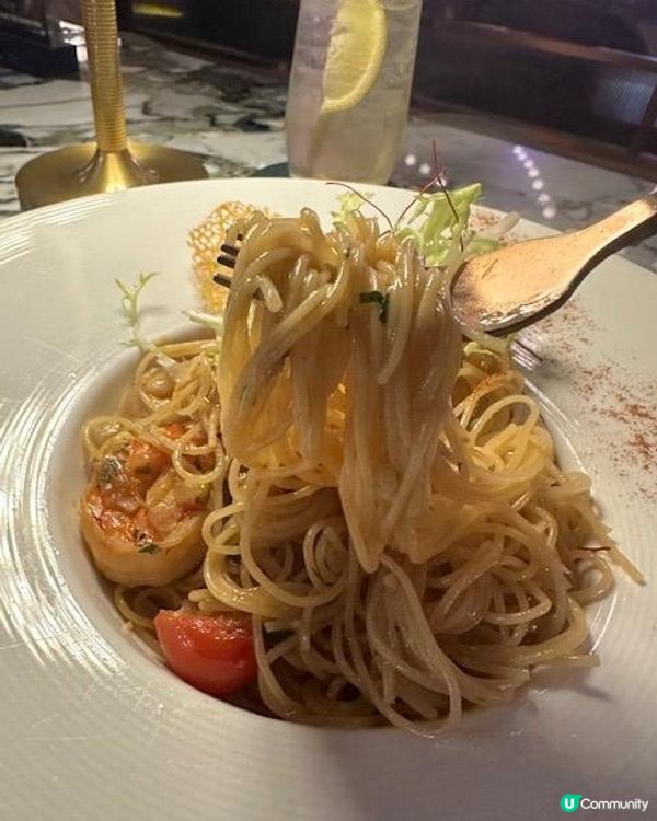 歌聲中享受美食@Zinger