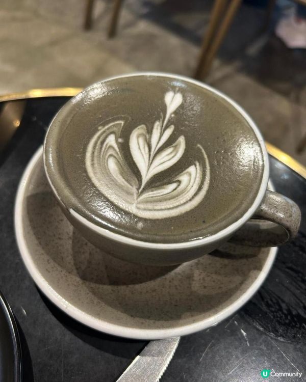 終於唔使排隊食到ConTrast!!!