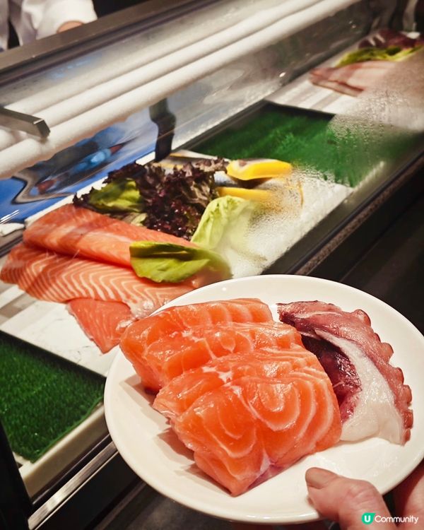 週末約咗朋友聚下,想一邊傾計一邊嘆下美食,朋友鍾意食甜點,我...