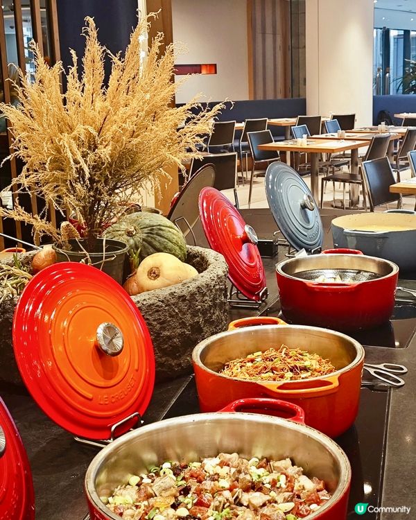 週末約咗朋友聚下,想一邊傾計一邊嘆下美食,朋友鍾意食甜點,我...