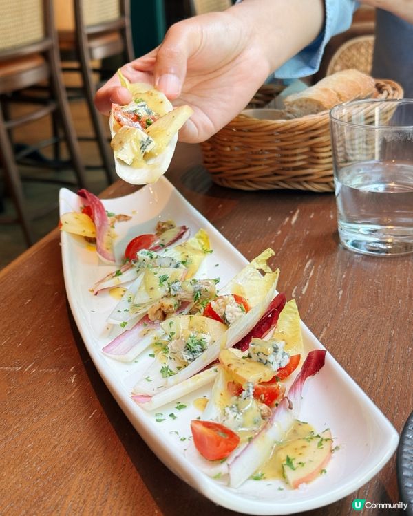 Chill lunch at Sheung Wan😋