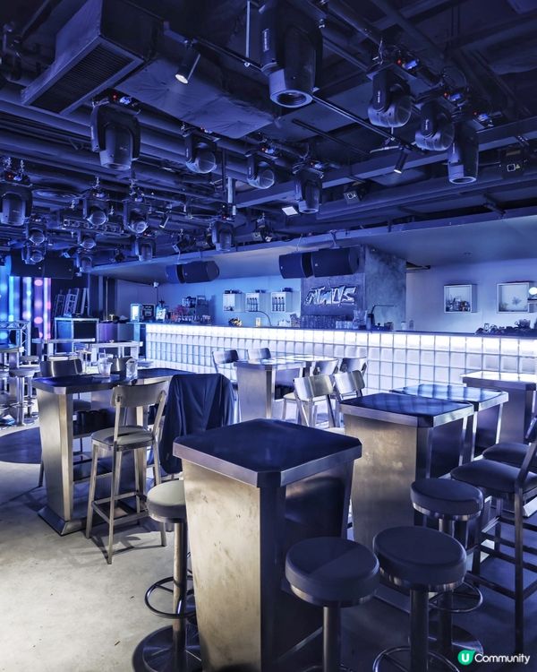 超Cyber😎樓上🍸酒吧🍴餐廳