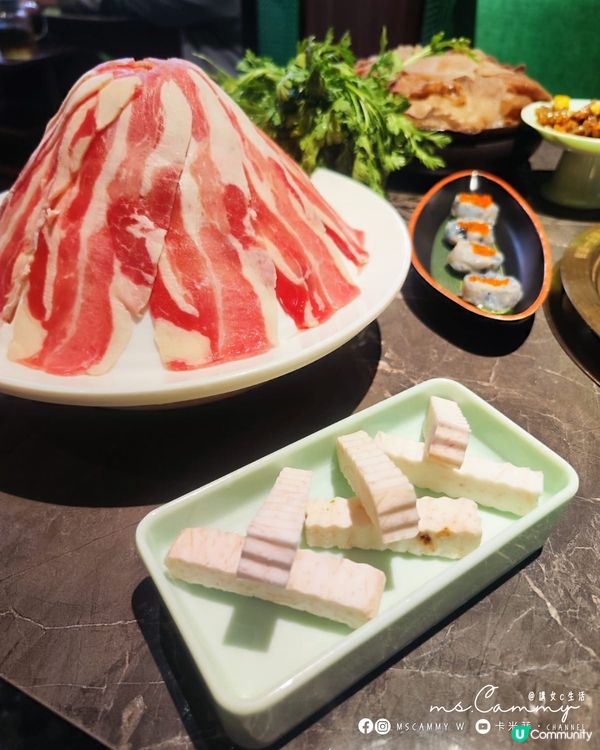 [卡米菲．火鍋]湯清甜雞嫩滑,必試9秒毛肚!