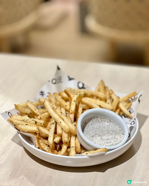 《旺角日西Fusion菜 必食四色提拉米蘇盒子》