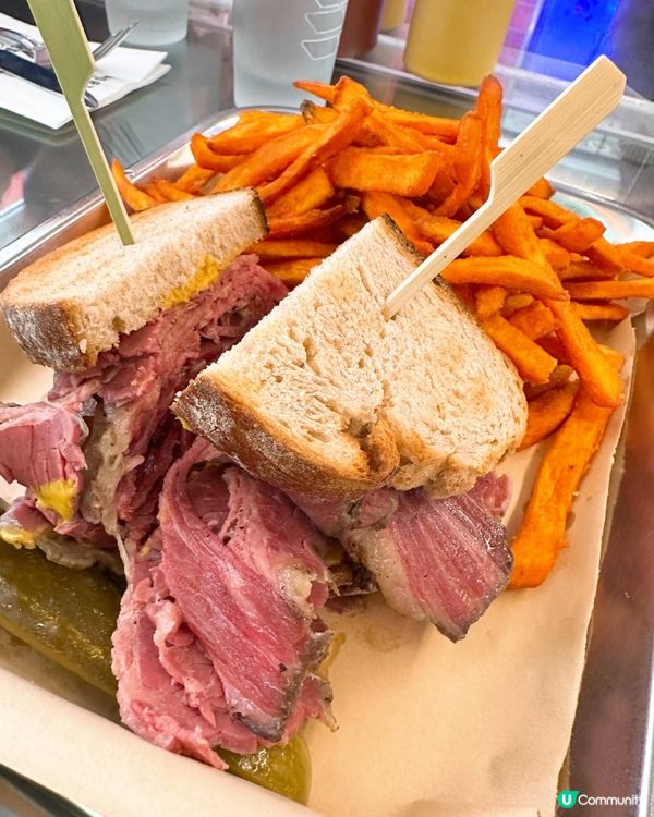 45日煙燻熟成❤️‍🔥灣仔美式爆餡牛肉三文治🤩