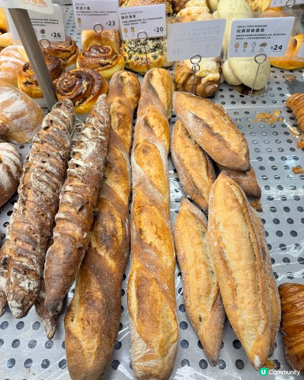 荃灣海之戀必食手作麵包 🥐🥖  人山人海！