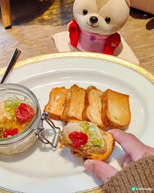 《慶祝生日可以免費佈置，還有生日蛋糕》