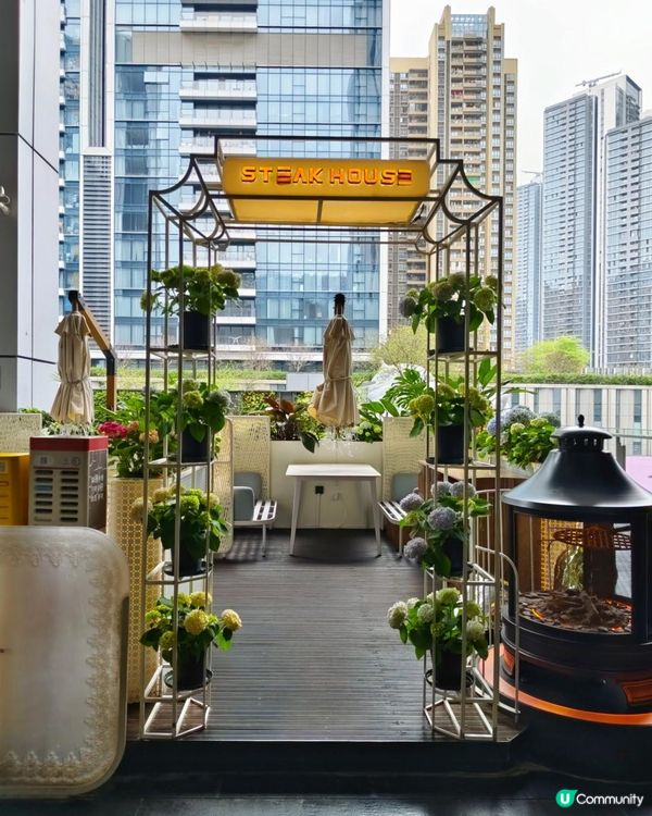 《慶祝生日可以免費佈置，還有生日蛋糕》