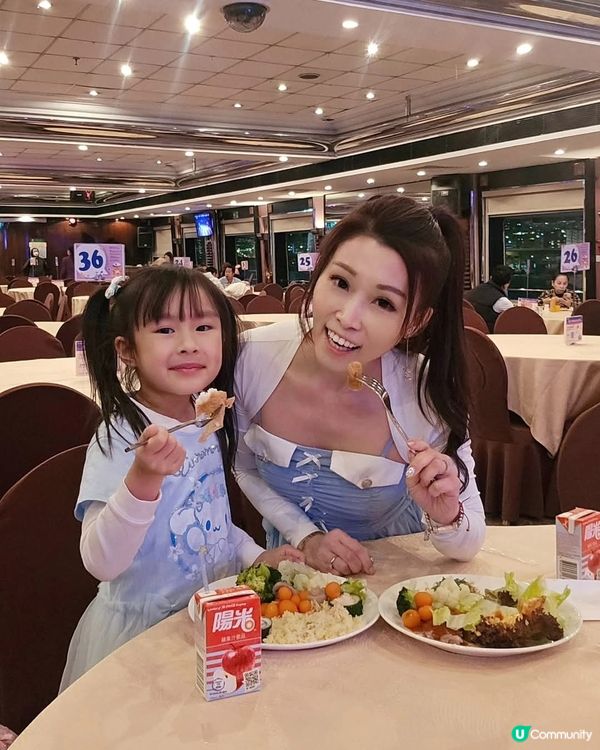 幻彩詠香江海上自助餐