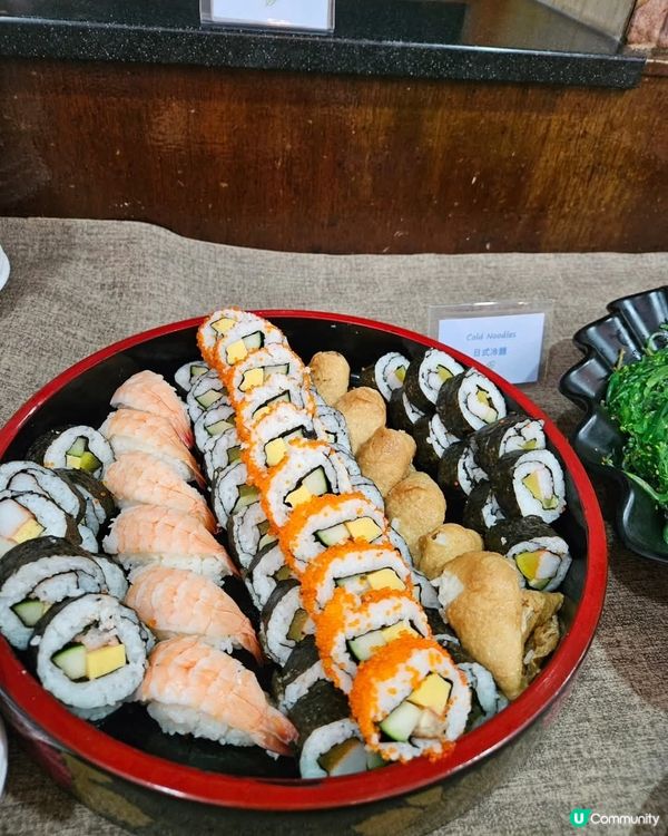 幻彩詠香江海上自助餐