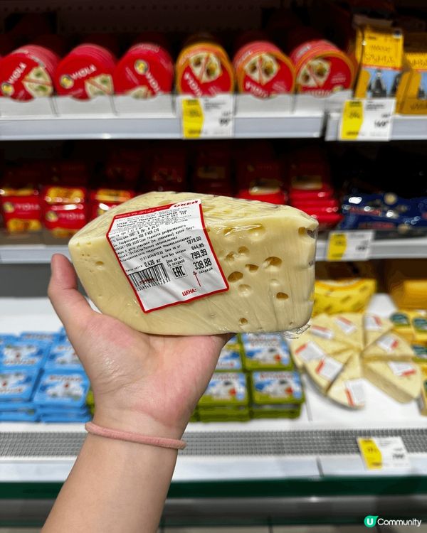 俄羅斯必買產品，包括有芝士、麵包，佢哋嘅芝士非常便宜，而且口...