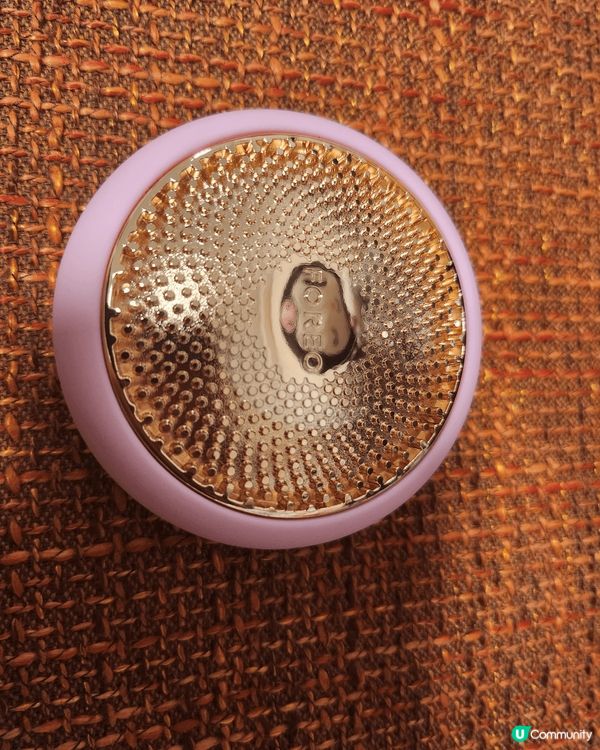 可以有藍光的Foreo面膜機，每日睡前兩分鐘就可為肌膚補充養...