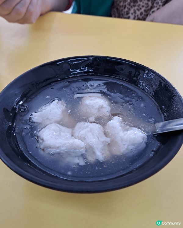 台灣小食真係好多好多，隨便走走都可以有好野食，有台式面線，肉...