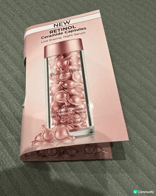 我經常使用美妝產品，是好用的四格眼影3ce，因為己將相似顏色...