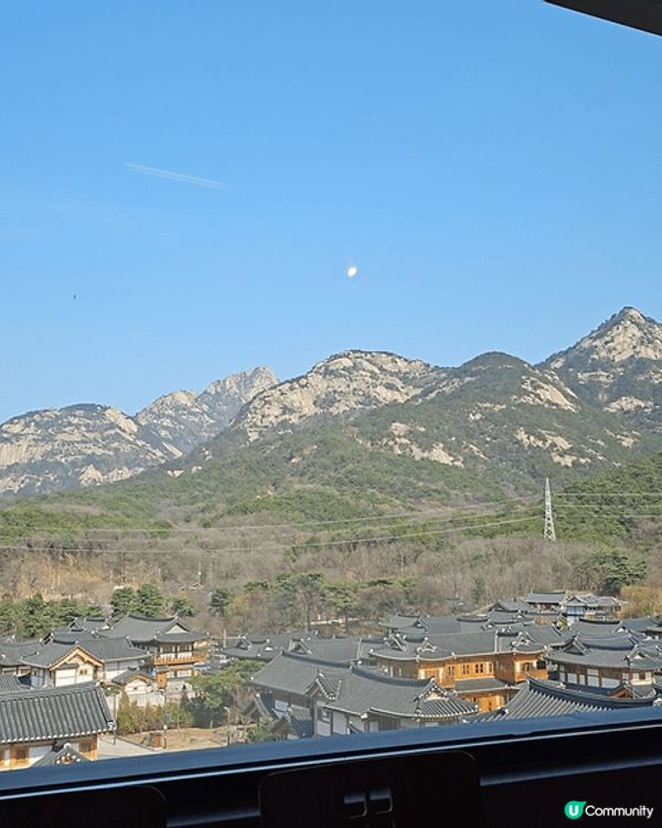 首爾半日行程去恩平韓屋村， 參觀韓屋村，沿路行去山邊上津寬寺...