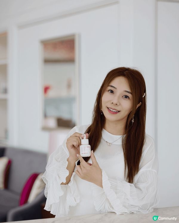 INNISFREE的維C極光精華是一款以維他命C為主要成分的...