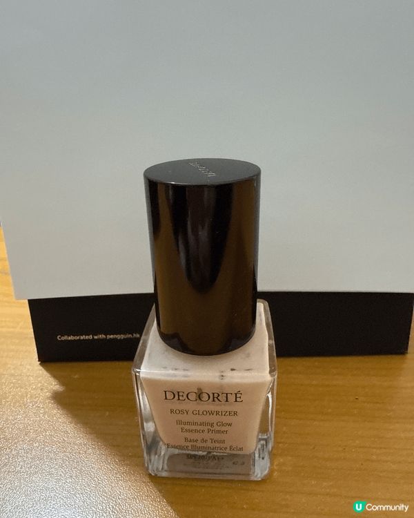 本人比較鍾意用日本品牌，Suqqu粉底液、Decorte隔離...