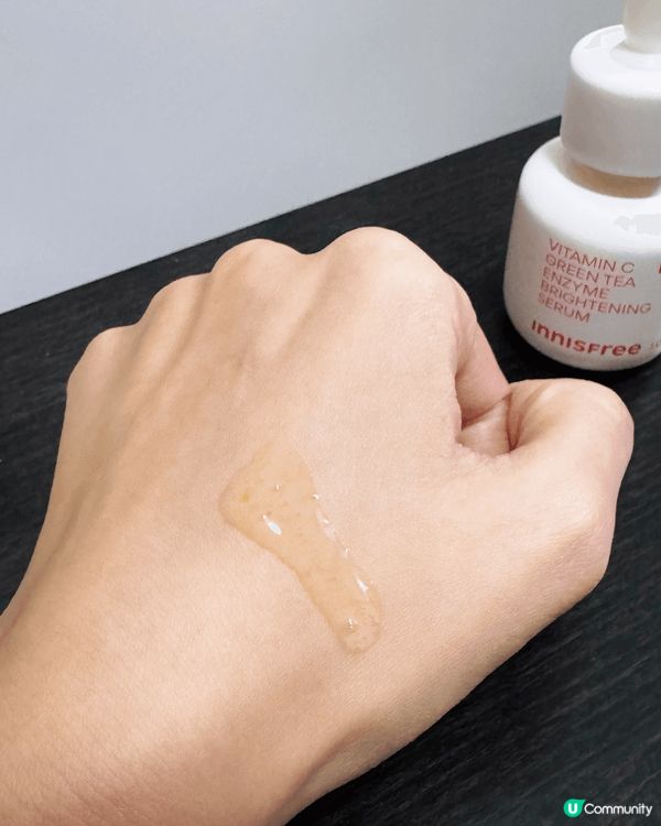 innisfree 這支 #維C極光精華 質地清爽，感覺就是...
