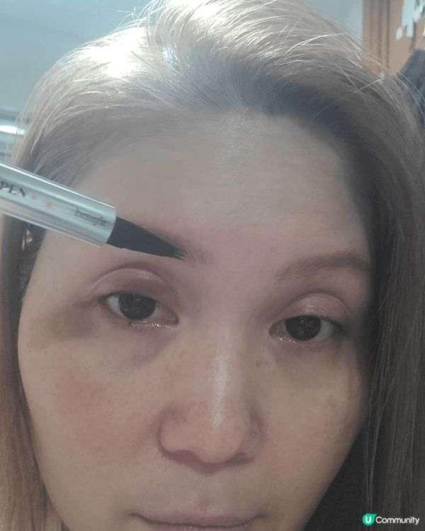 Benefit眉妝與眼妝產品，適合打造簡單妝容，強調「眼睛是...