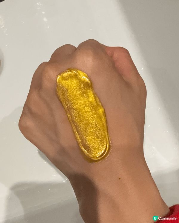 有次無意中見到呢款黃金面膜，我即刻買咗黎試，佢以天然A醇，配...